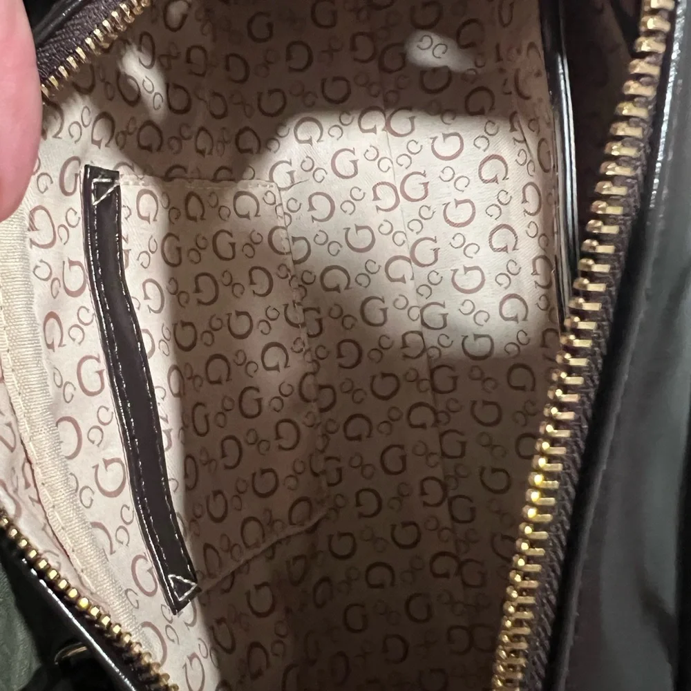 Viral GUESS Brown Shoulder Bag - Picture 6 of 7